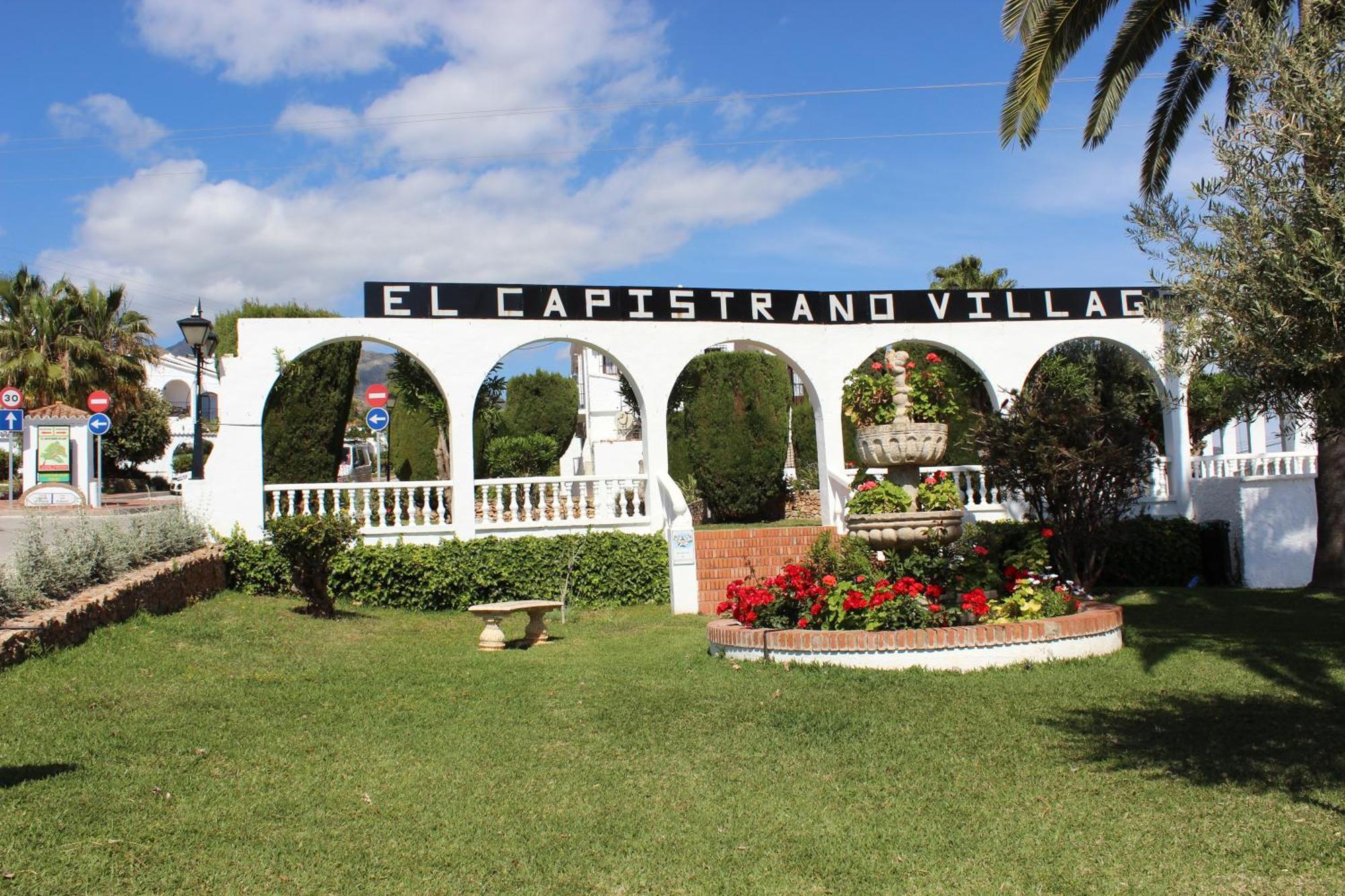 Apartamento Capistrano Village Nerja Kültér fotó